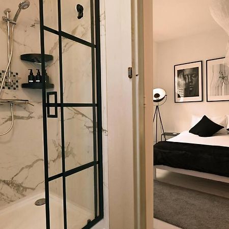 Stylish Duplex In The Heart Of Brussels Centre Apartment Exterior photo