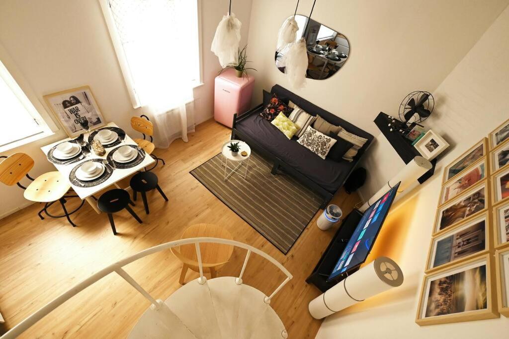 Stylish Duplex In The Heart Of Brussels Centre Apartment Exterior photo